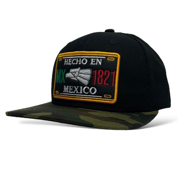 Hecho en Mexico Eagle Embroidered Snapback Cap, Flat Brim Black/Camo - Picture 3 of 7